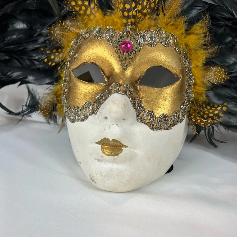 Venice Volto this exquisite